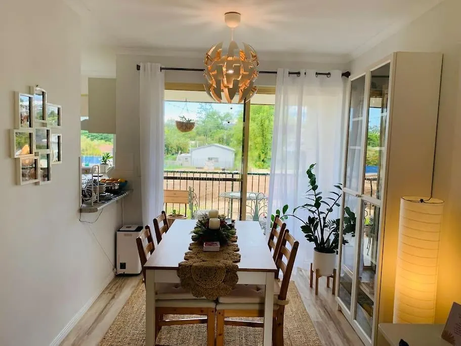 A Cosy And Peaceful Apartment In The Heart Of Yandina